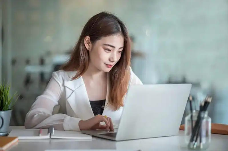 资兴市一条龙装饰股份公司轮播图2